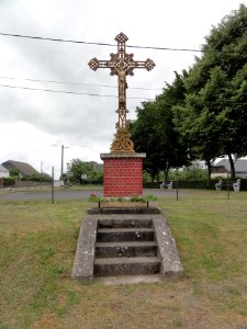 Marly-Gomont (Aisne) croix de chemin à Gomont