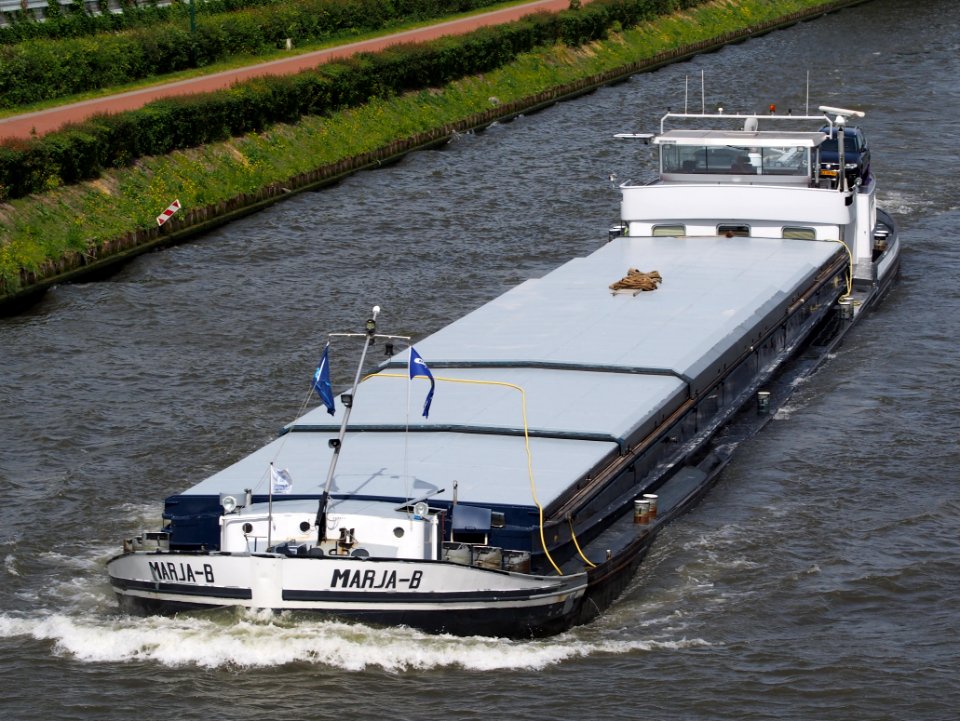 Marja-B - ENI 02311195 at the Amsterdam-Rhine Canal, pic3