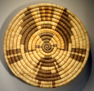 Meal Tray, Hopi people, Arizona, undated, coiled yucca and grass - Chazen Museum of Art - DSC01858