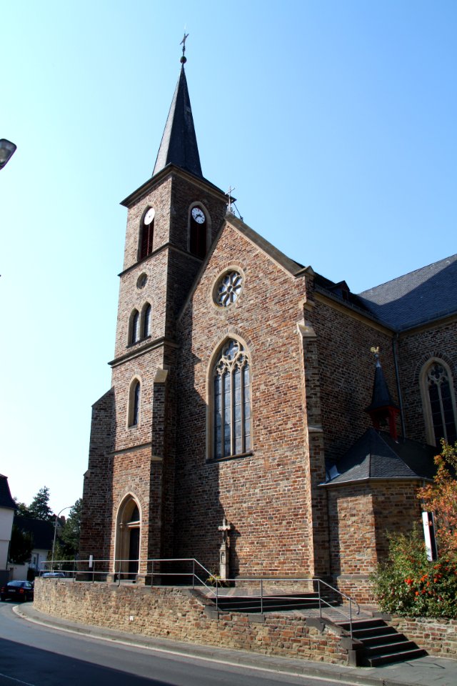 Meckenheim (Ersdorf), Pfarrkirche St. Jakobus der Ältere (1)