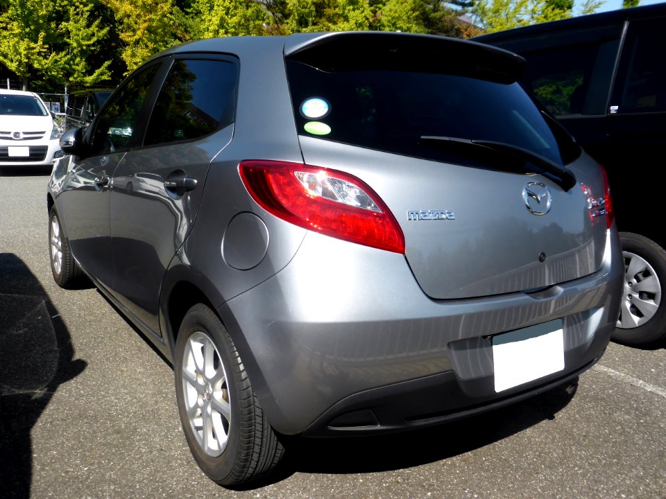 Mazda Demio 13-SKYACTIV (DE) rear