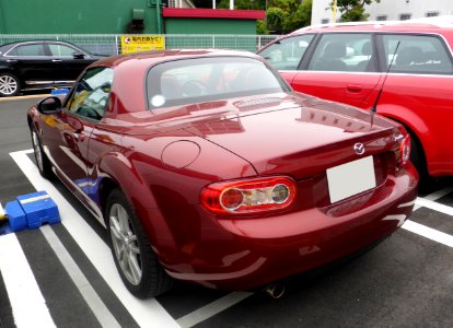 Mazda Roadster VS RHT (NC) rear