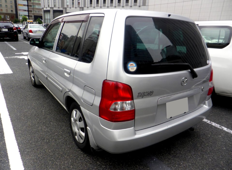 Mazda DEMIO L (DW3W) rear