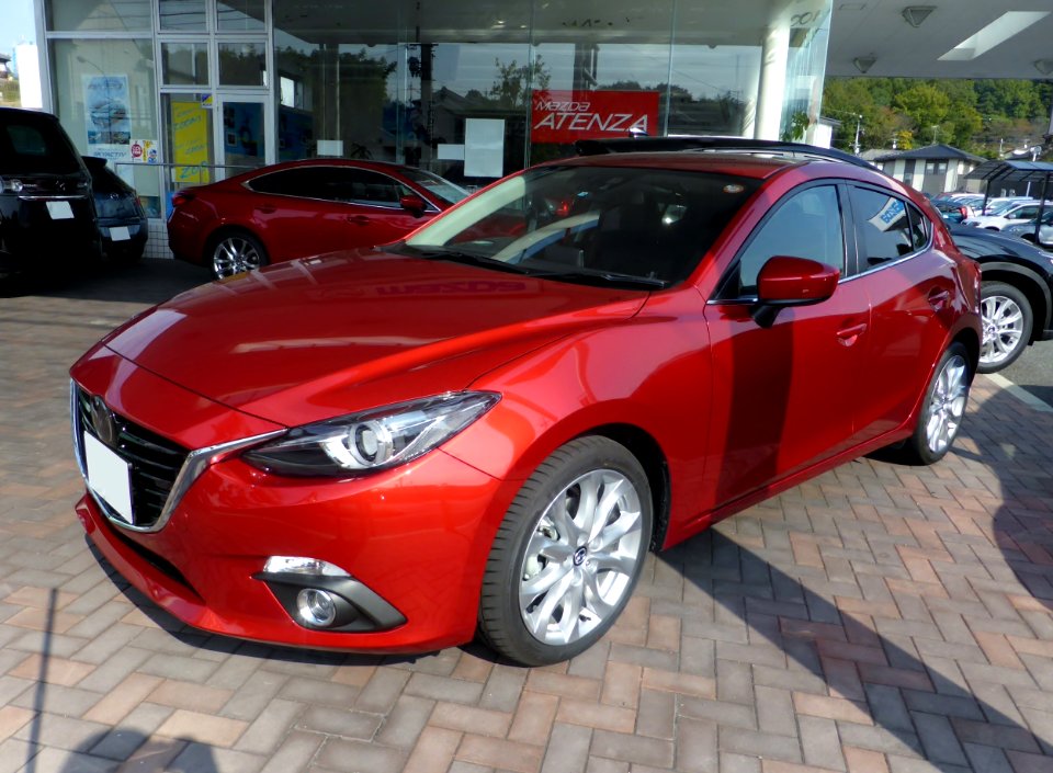 Mazda AXELA hatchback (BM) front