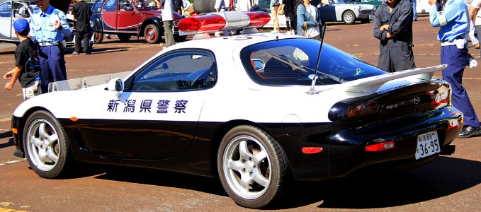 Mazda RX-7 police car of Niigata Prefecture Police rear