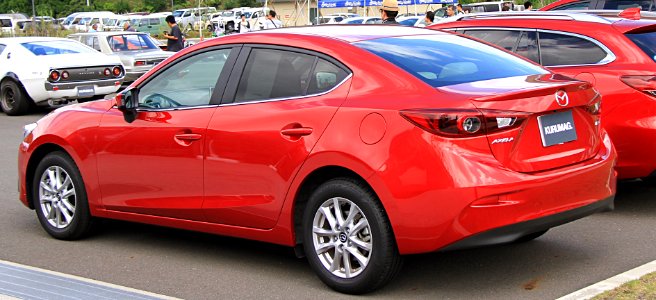 Mazda Axela Hybrid-S rear