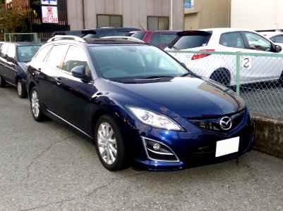 Mazda Atenza wagon 4WD (GH) front