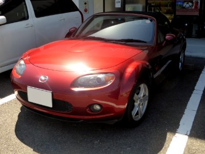Mazda Roadster (NCEC) front
