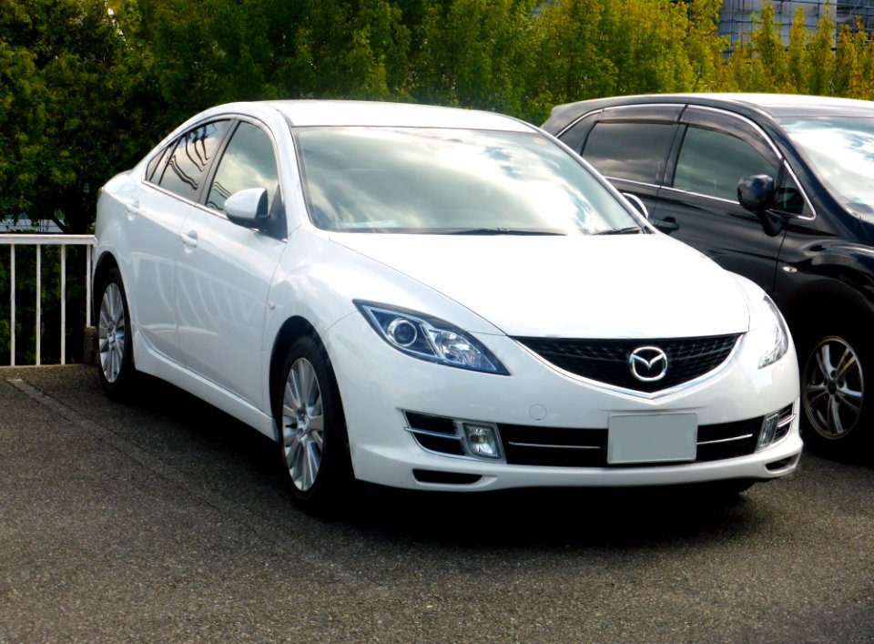 Mazda Atenza Sedan (GH) front