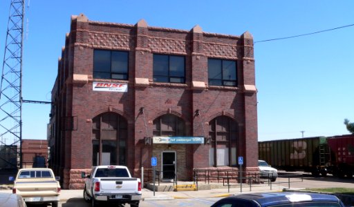 McCook, Nebraska RR station from W