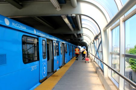 McCowan station