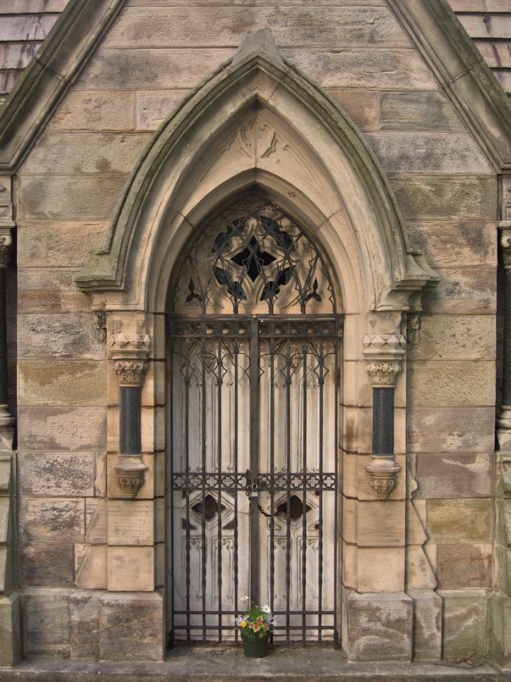 McCutcheon Mausoleum, Union Dale Cemetery, 2015-06-04, 02