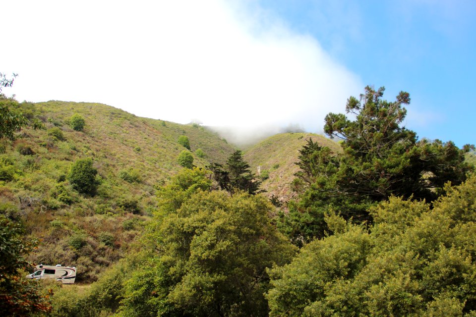 McWay Falls parking lot hills Aug 2019 1