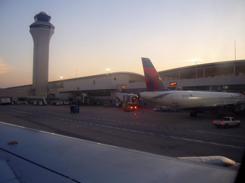 McNamaraAirportTerminaloutside