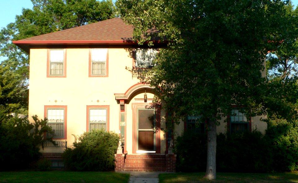 McGregor house (Aberdeen, SD) from W 1