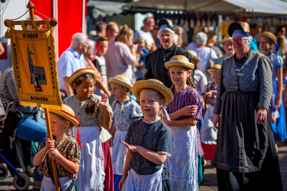 Parade folklore costume