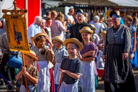 Parade folklore costume