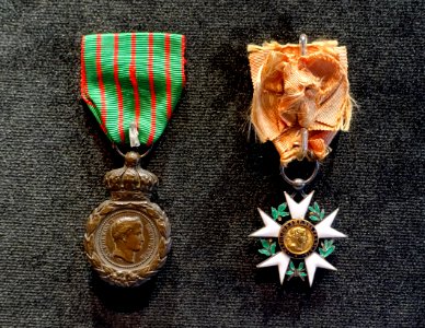 Medal of Sainte-Helene, Albert-Desire Barre, 1857, bronze, silk, and Officer's Cross of the Legion of Honor, 1804, gold, enamel, silk - Montreal Museum of Fine Arts - Montreal, Canada - DSC08771