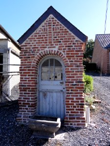 Mecquignies (Nord, Fr) chapelle, rue Magedeleine