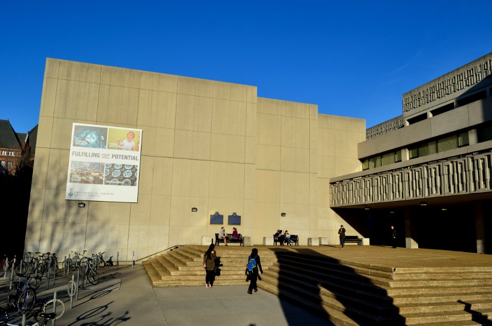 MedicalSciencesBuildingUToronto2