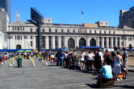 Megabus station 9th Av jeh