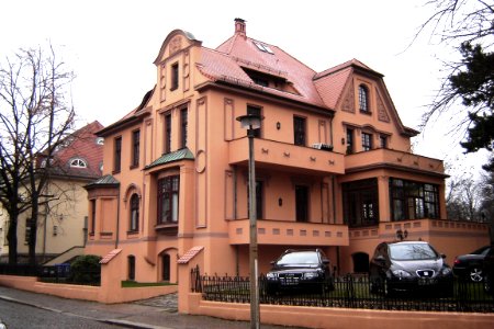 MD Lennéstr.2