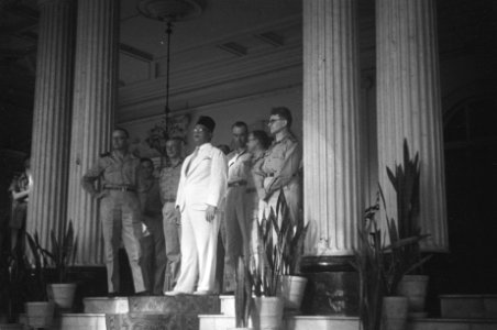 Medan De Oostkust van Sumatra wenst zelfstandigheid. In Medan werd na de bevrij, Bestanddeelnr 327-2-1