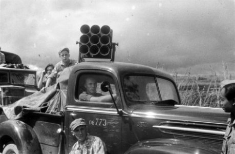 Medan-Brastagi zuiveringsactie in het Medangebied. De gemotoriseerde patrouille, Bestanddeelnr 3757