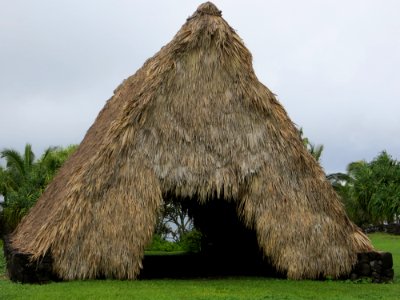 Maui-Piilanihale-canoehouse