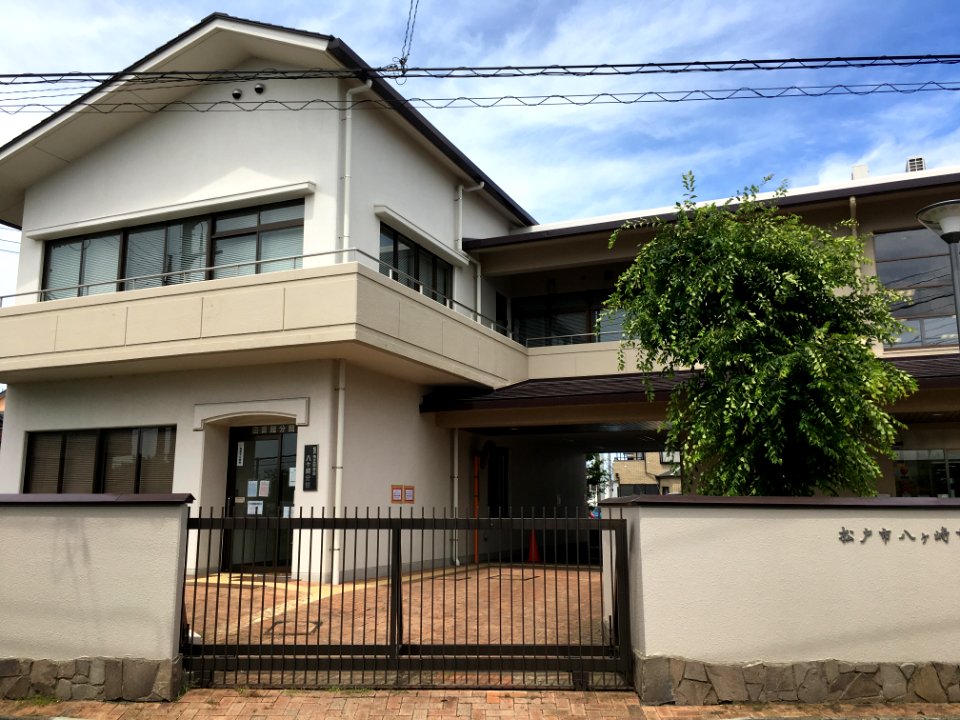 Matsudo hachigasaki library01