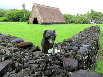 Maui-Piilanihale-canoehouse-enclosure