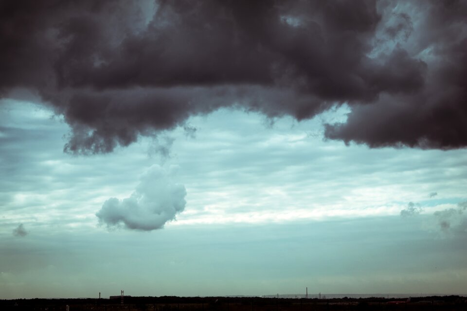 Atmosphere thunderstorm threatening