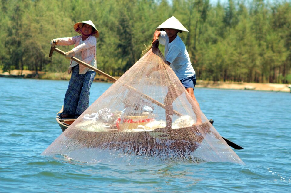 Travel lake boat