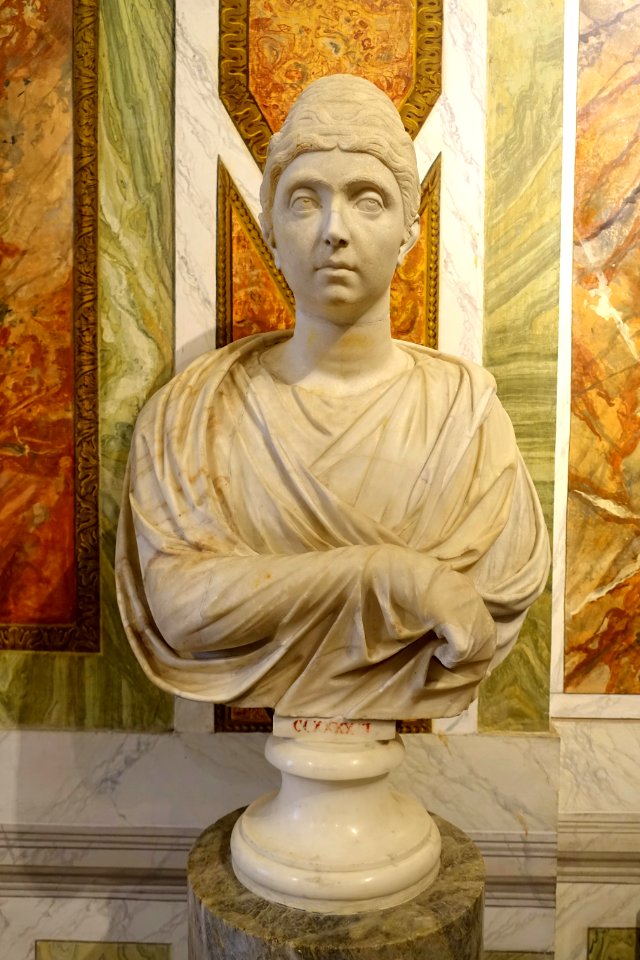 Matron, Roman, 3rd century AD, marble - Galleria Borghese - Rome, Italy - DSC04873