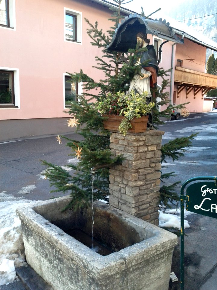 Matrei-Nepomukbrunnen