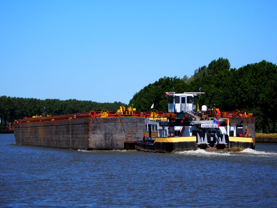 Matricaria- ENI 06003817 & Eurobulk503 - ENI 01830244 & Eurobulk 555, Amsterdam-Rijn kanaal, pic1