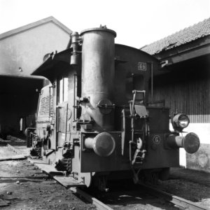 Materieel der Nederlandse Spoorwegen. Sik met houtgasgenerator, Bestanddeelnr 900-6813