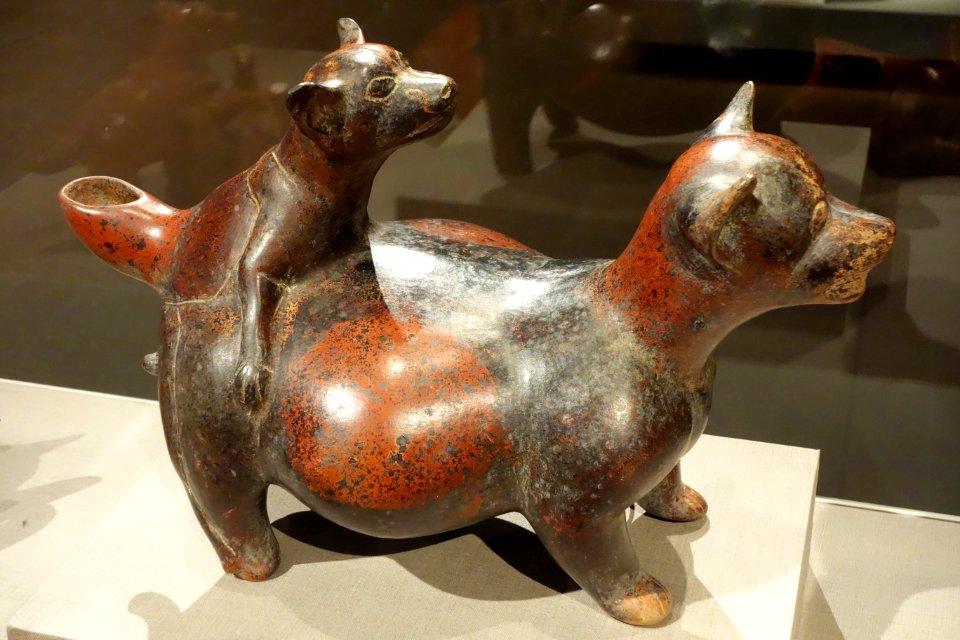Mating dogs, West Mexico, Colima, 300 BC to 300 AD, slip-painted earthenware - De Young Museum - DSC00451