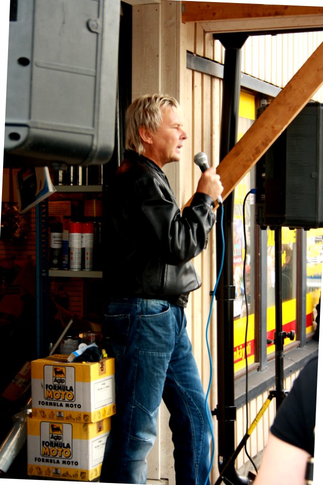 Matti Nykänen performing in Kirkkonummi 0523