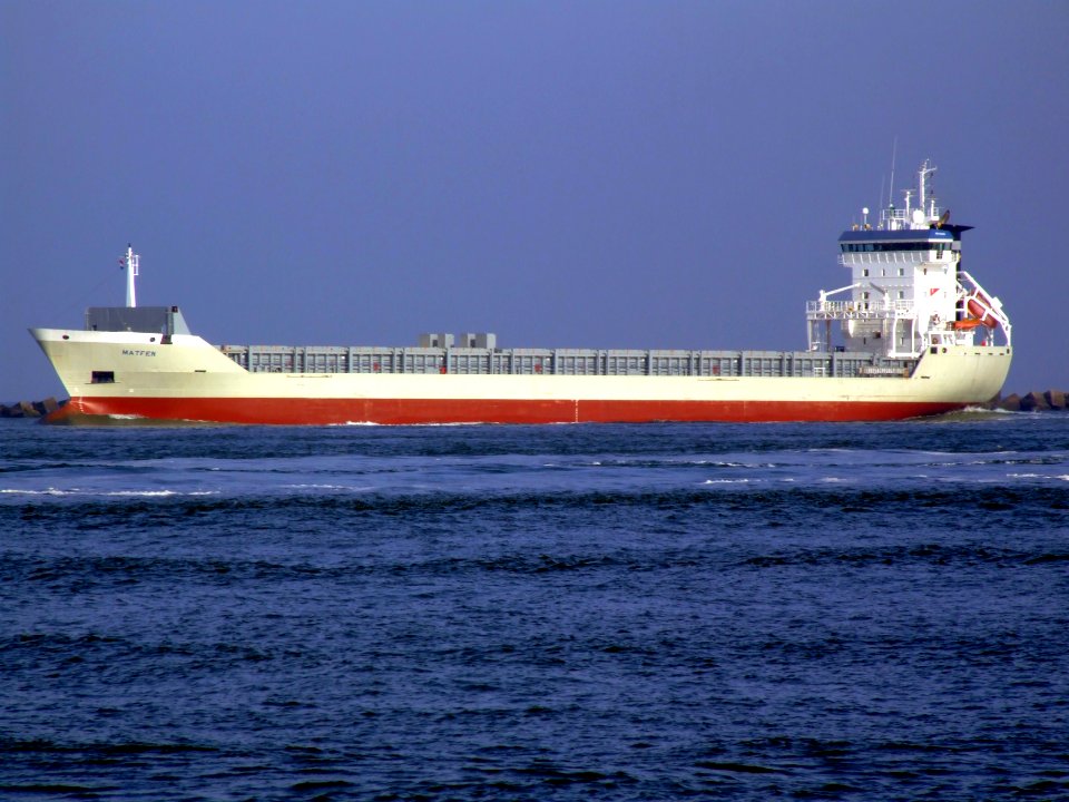 Matfen leaving Port of Rotterdam