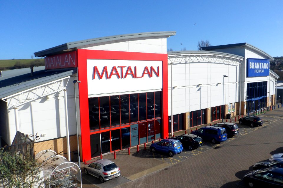 Matalan and Brantano Stores, Hollingbury Retail Park, Carden Avenue, Hollingbury, Brighton (August 2014) (2)