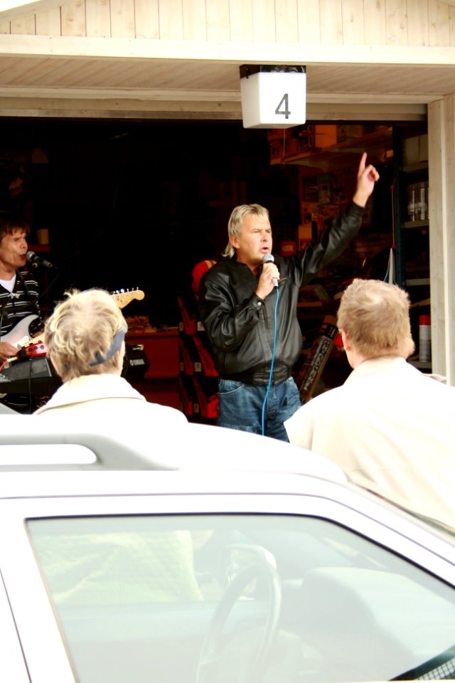 Matti Nykänen performing in Kirkkonummi 0492