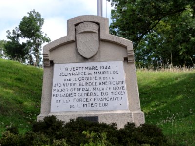 Maubeuge (Nord, Fr) monument délivrance 2, entre zoo et citadelle