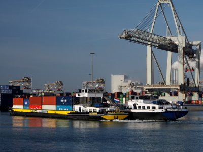 Matthinge (ship, 2011) ENI 02333789 & Vectura (ship, 2009) ENI 02331454 Port of Rotterdam pic3