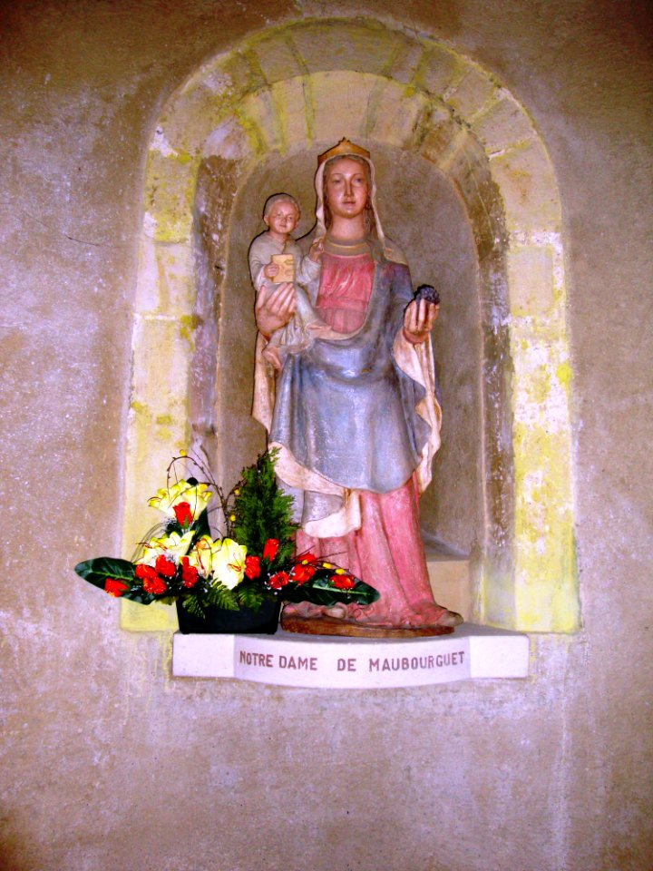 Maubourguet (Hautes-Pyr, Fr) statue N.D. de Maubourguet