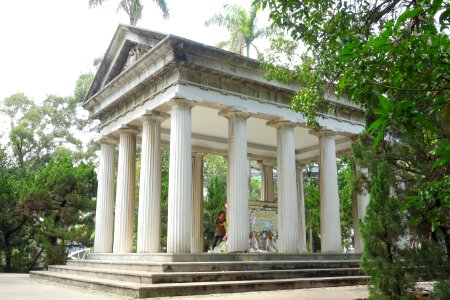Mausoleum - Fu Si-nian Memorial Garden - National Taiwan University - DSC01195