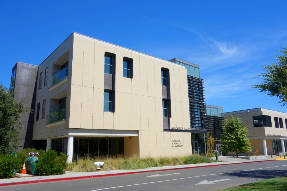 Maurice J. Gallagher Jr. Hall - University of California, Davis - DSC03441