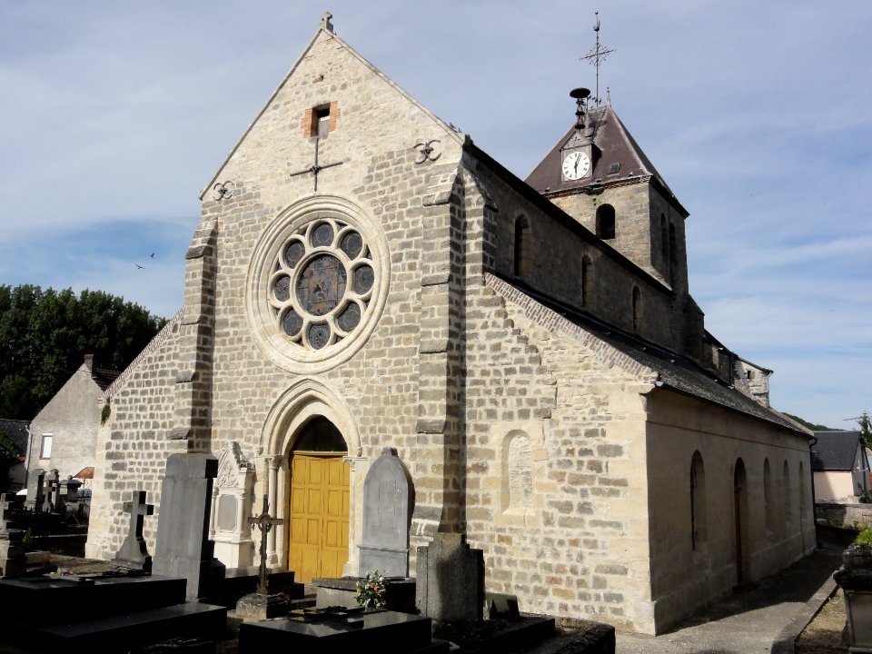 Mauregny-en-Haye (Aisne) église (03)