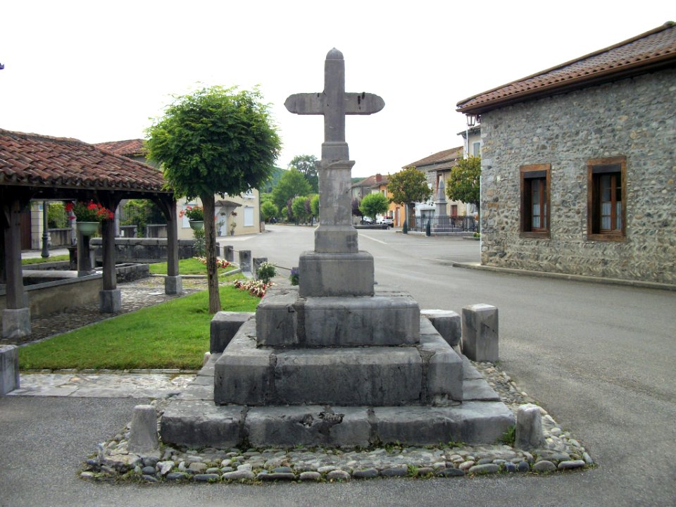 Mazères-de-Neste 01