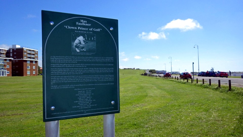 Max Faulkner Plaque, Sutton Place, Bexhill (wide)